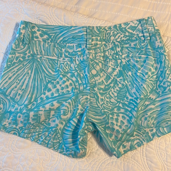 Lilly Pulitzer Callahan shorts - Picture 2 of 5